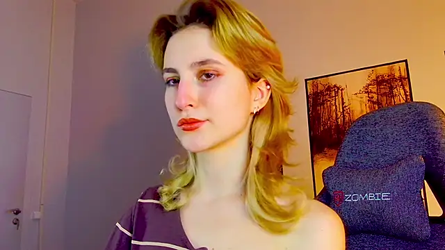 LuxRayi online show from 02-26-25, 06:00