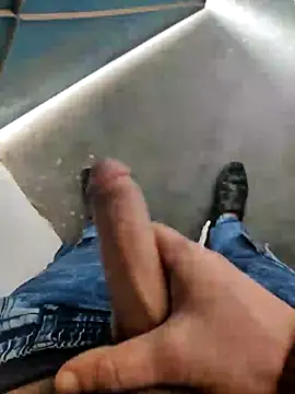 Snapshot of Masti441 chatting on 02-17-25, 07:15 Masti441 online show from 02-17-25, 07:15