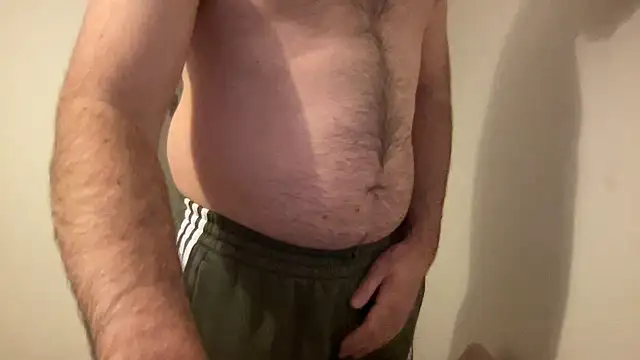 Snapshot of BigCockEnergy chatting on 12-13-24, 03:54 BigCockEnergy online show from 12-13-24, 03:54