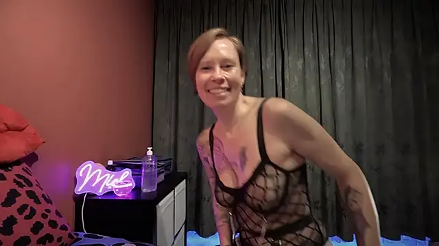 Snapshot of SexyExclusiveflower chatting on 09-30-25, 05:07 SexyExclusiveflower online show from 09-30-25, 05:07