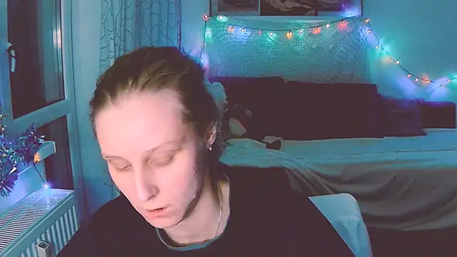 KatiKate online show from 12-20-24, 05:51