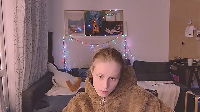 KatiKate online show from 02-25-25, 08:19