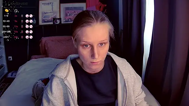 Snapshot of KatiKate chatting on 05-27-26, 01:30 KatiKate online show from 05-27-26, 01:30