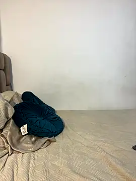 KloheCurvy online show from 10-31-25, 02:07