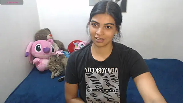 Snapshot of Pocahontas_Princess_ chatting on 04-29-26, 05:41 Pocahontas Princess online show from 04-29-26, 05:41