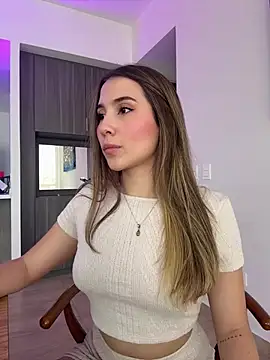 Snapshot of SophieRaily_ chatting on 02-12-25, 09:01 SophieRaily online show from 02-12-25, 09:01