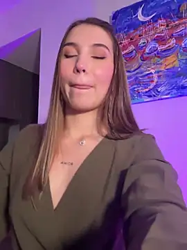 Snapshot of SophieRaily_ chatting on 02-27-25, 12:43 SophieRaily online show from 02-27-25, 12:43