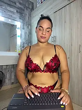 Violetrousse online show from 12-20-25, 08:05