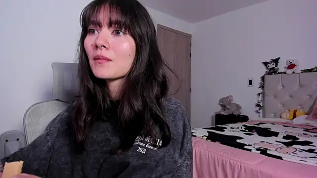 Snapshot of Sakito_Tokio chatting on 10-03-25, 10:51 Sakito Tokio online show from 10-03-25, 10:51