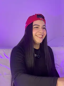 Snapshot of Blancanievess chatting on 10-17-25, 01:31 Blancanievess online show from 10-17-25, 01:31