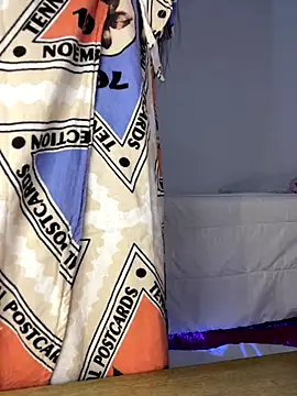 Snapshot of Blancanievess chatting on 10-20-25, 12:33 Blancanievess online show from 10-20-25, 12:33