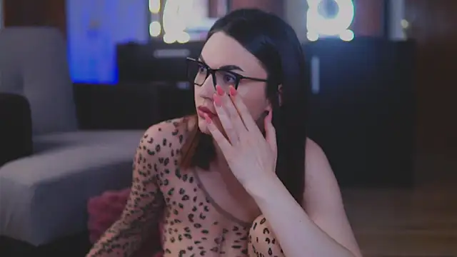 Snapshot of Mona_Lisss chatting on 01-22-25, 11:56 Mona Lisss online show from 01-22-25, 11:56