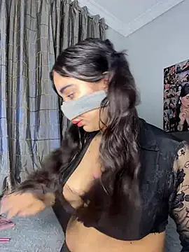 Snapshot of Meryem_Queen chatting on 02-28-26, 01:39 Meryem Queen online show from 02-28-26, 01:39