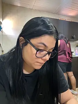 alissonfernandez  online show from 09-26-25, 04:00