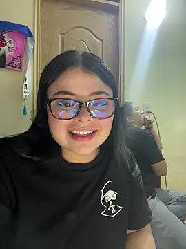 alissonfernandez  online show from 02-11-26, 01:10