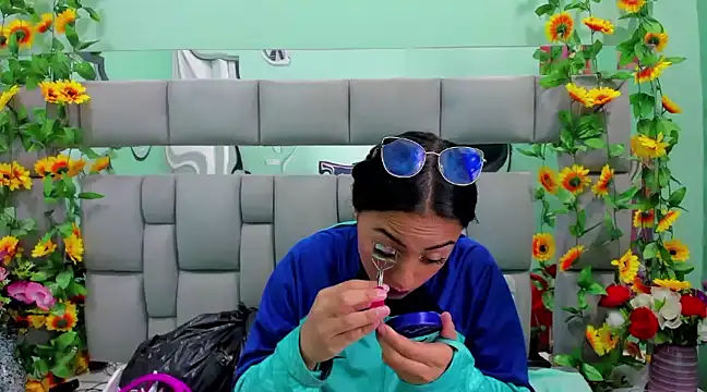 Snapshot of Lovely_celeste chatting on 12-12-24, 03:54 Lovely celeste online show from 12-12-24, 03:54