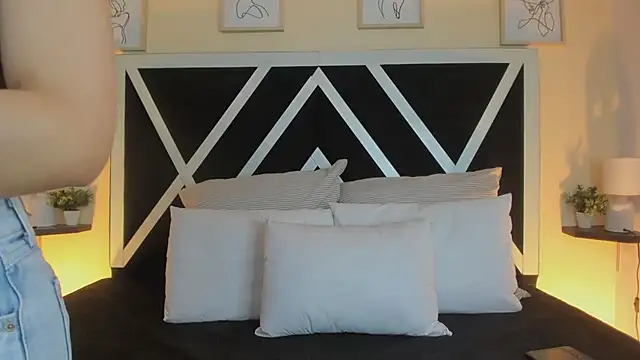 marian pinzon online show from 11-13-25, 02:32