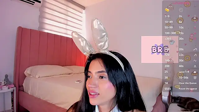 Snapshot of Ninamirley chatting on 02-04-25, 08:38 Ninamirley online show from 02-04-25, 08:38