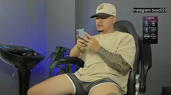 boyc022  online show from 01-09-25, 03:58