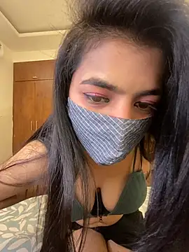 Snapshot of Emmy_kapoor chatting on 12-28-24, 05:55 Emmy kapoor online show from 12-28-24, 05:55