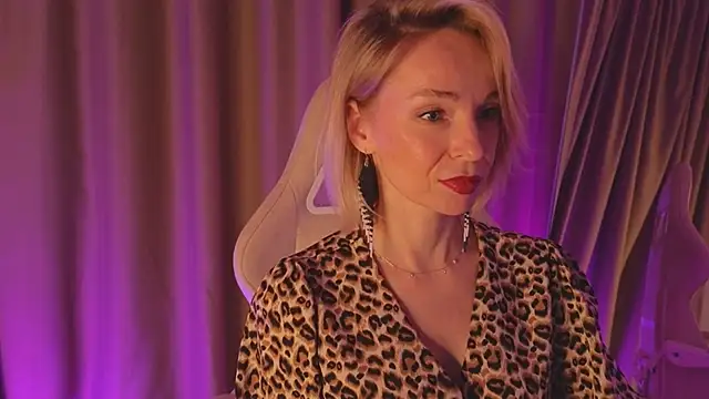 bubbling crush online show from 02-25-25, 04:31