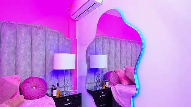 CoralHarmon online show from 02-24-25, 02:26