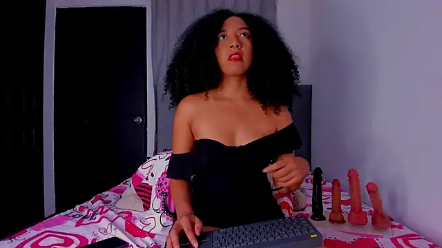 Snapshot of NAHOMI_MILLER chatting on 03-16-25, 02:32 NAHOMI MILLER online show from 03-16-25, 02:32