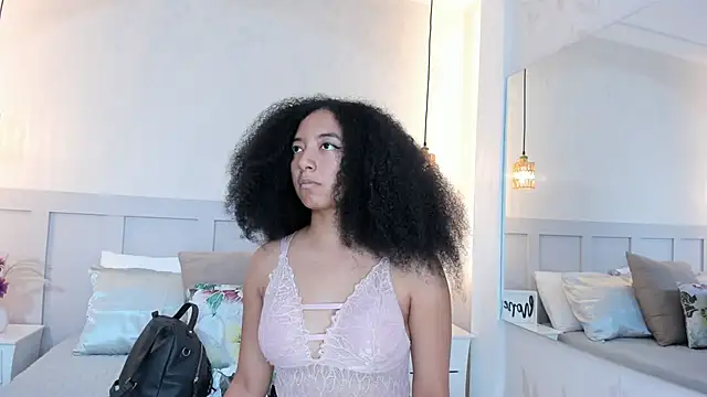 NAHOMI MILLER online show from 02-18-26, 10:50