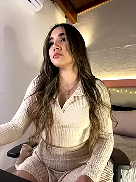 AniiRose online show from 10-16-25, 01:06