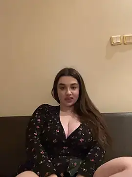 Snapshot of Dreamy_Kitty chatting on 01-22-25, 06:20 Dreamy Kitty online show from 01-22-25, 06:20