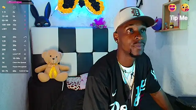 Aroonpapisex online show from 03-21-26, 01:10