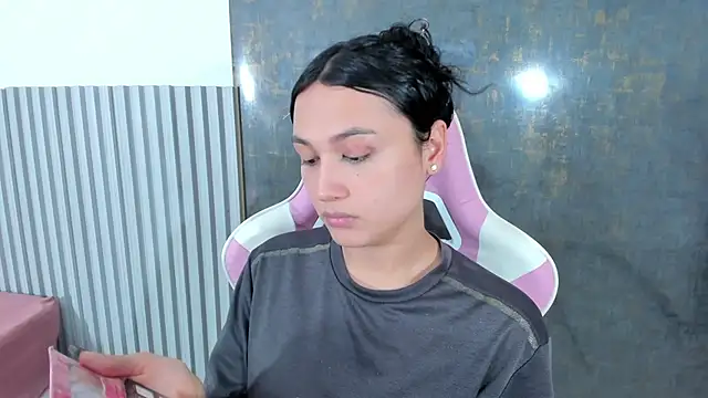 lana boomer online show from 12-02-25, 08:37