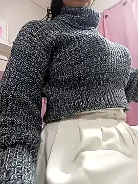 Snapshot of dholcee chatting on 02-05-25, 10:51 dholcee online show from 02-05-25, 10:51