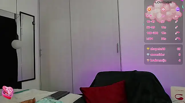 cutehanna1 online show from 02-13-25, 01:19