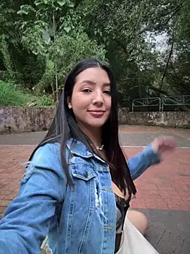 licky lu online show from 12-13-25, 10:37