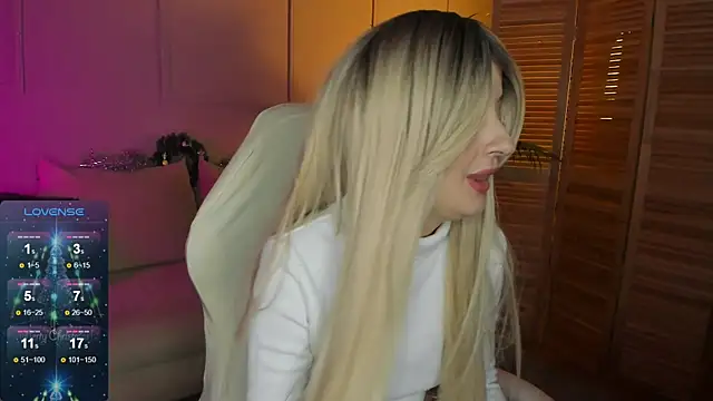 Snapshot of Katty_Lights chatting on 01-01-25, 04:18 Katty Lights online show from 01-01-25, 04:18