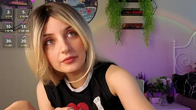 Snapshot of Katty_Lights chatting on 11-14-25, 11:42 Katty Lights online show from 11-14-25, 11:42