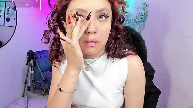 Theia moon online show from 04-17-26, 12:52