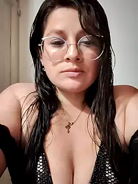 Neve Collins online show from 01-12-25, 05:34