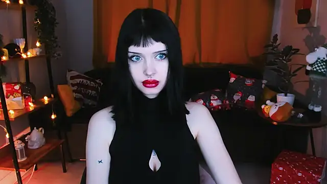 Snapshot of Barbara_xKiss chatting on 12-28-24, 08:37 Barbara xKiss online show from 12-28-24, 08:37