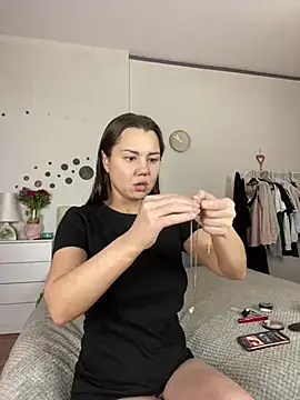 MiraMiss online show from 03-10-25, 05:54