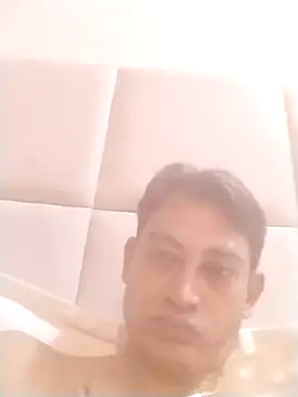 Snapshot of jenilmax chatting on 10-20-25, 05:46 jenilmax online show from 10-20-25, 05:46