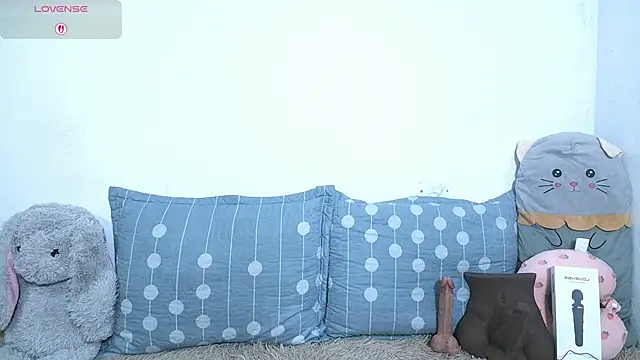 petite paola online show from 04-18-26, 12:58