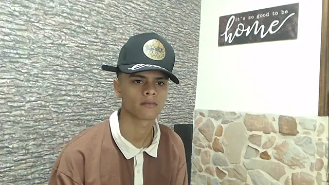 Snapshot of Billy_zander chatting on 01-09-25, 01:13 Billy zander online show from 01-09-25, 01:13