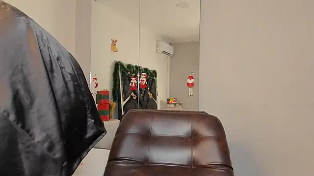 Snapshot of Jonness_Isa_ chatting on 11-20-25, 12:38 Jonness Isa online show from 11-20-25, 12:38