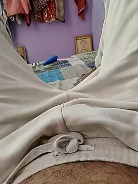 Snapshot of Noname333u chatting on 10-14-25, 03:29 Noname333u online show from 10-14-25, 03:29