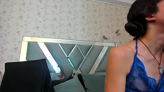 Queenjenn   online show from 12-11-24, 02:33