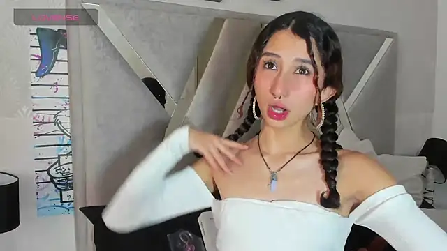 Queenjenn   online show from 01-25-25, 01:08