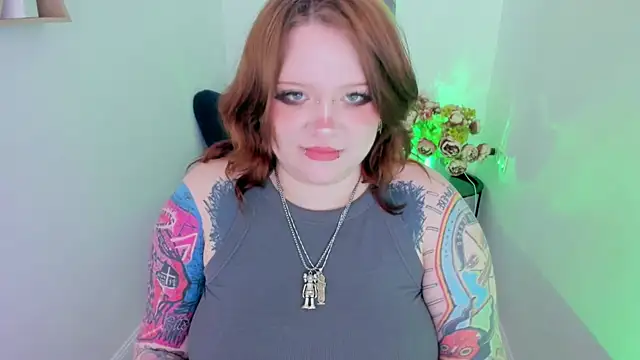 MoonLghte online show from 03-19-26, 03:32