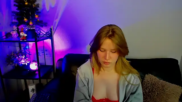 EvaStevs online show from 12-20-24, 10:54